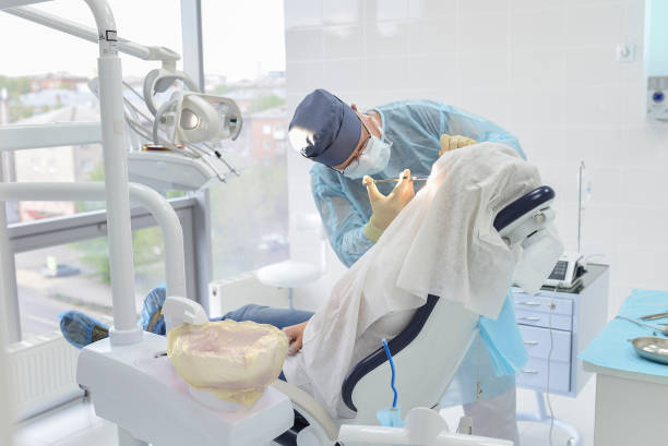 Best Emergency Tooth Extraction in Bloomington, TX